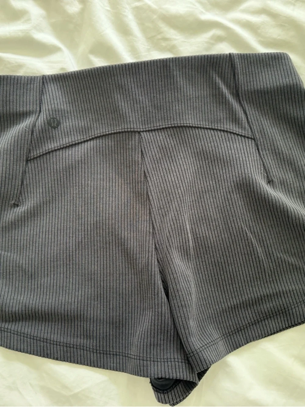 Lululemon NWT Ribbed Softstream Ribbed High-Rise 
 Women's Short, Size 10 - Picture 5 of 5